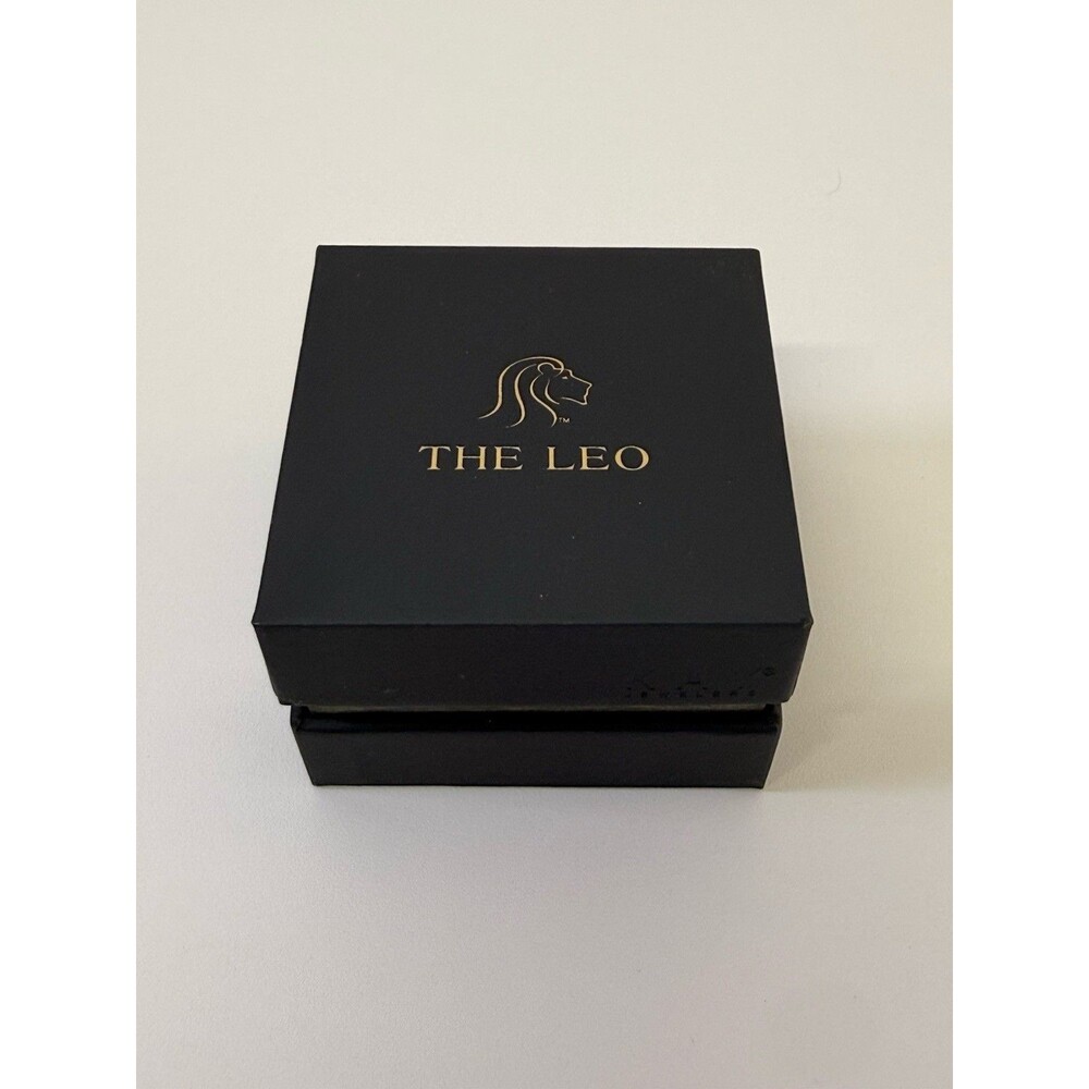 The Leo Jewelry Presentation Box With Jewlery Cloth Bag Pouch Kay Jewelers